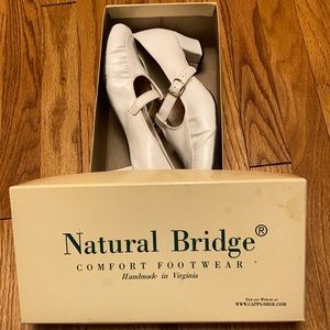 Natural Bridge comfort footwear - Virginia White